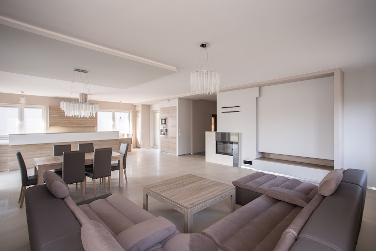 P7 Bauleistungen und Baustoffhandel