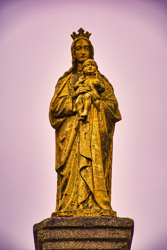 Brunnen mit Mariensäule - Thumbnail