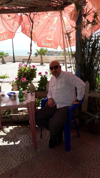 Photos of Caf&eacute; Kristel