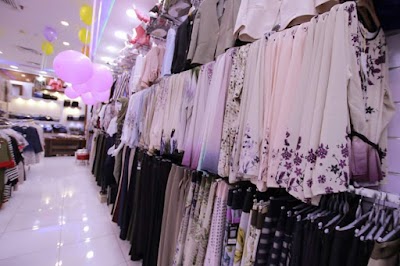 Photos of Goelle Fashion