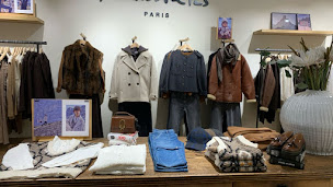 Photo n°29 de Maison 123 à Paris (Magasin de vêtements pour femmes)