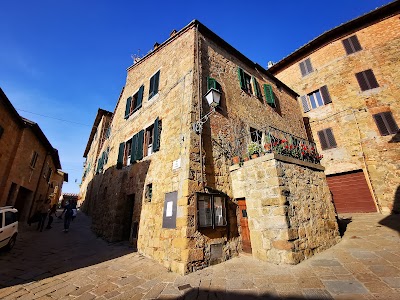 Pieve dei Santi Leonardo e Cristoforo a Monticchiello