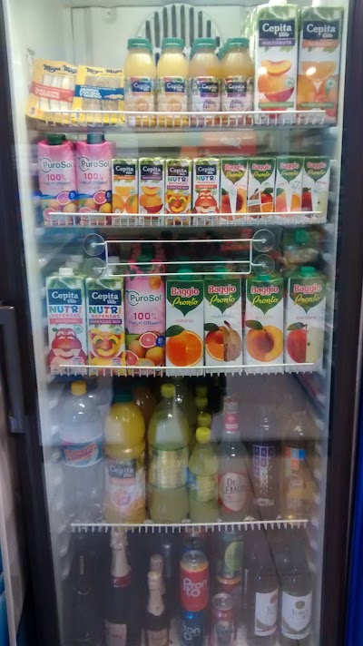 Photos of Maxikiosco KUBE
