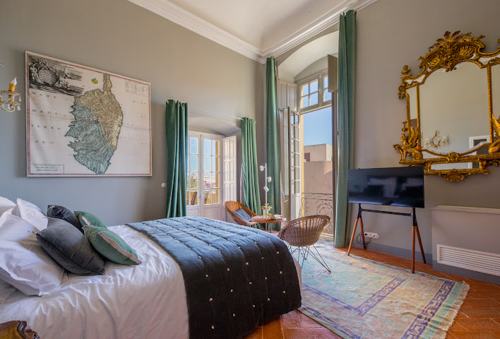 A Casa Reale by null