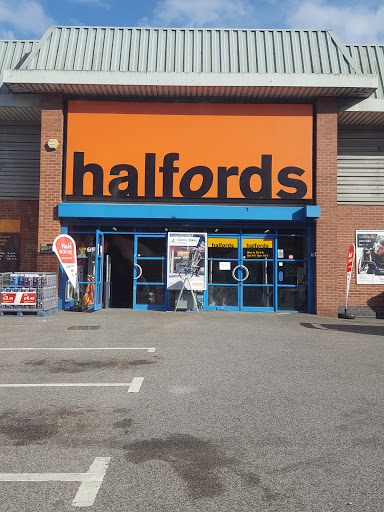 Halfords - Wolverhampton - Visual