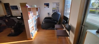 カットスタジオ髪風船