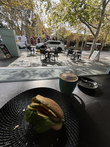 Big Fat Unicorn Cafe - Thumbnail