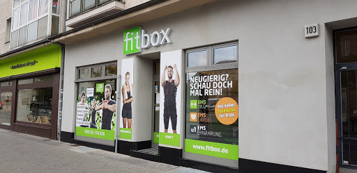 EMS gym fitbox Berlin JFK Square