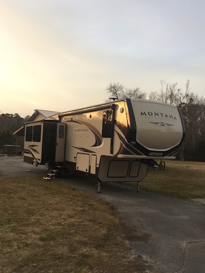 Cedar Creek Resort MHP & RV Sites