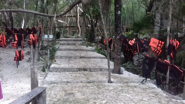 Cenote Jaguar