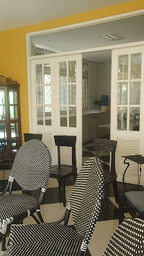 Casa Artista by Villa Kresna by null