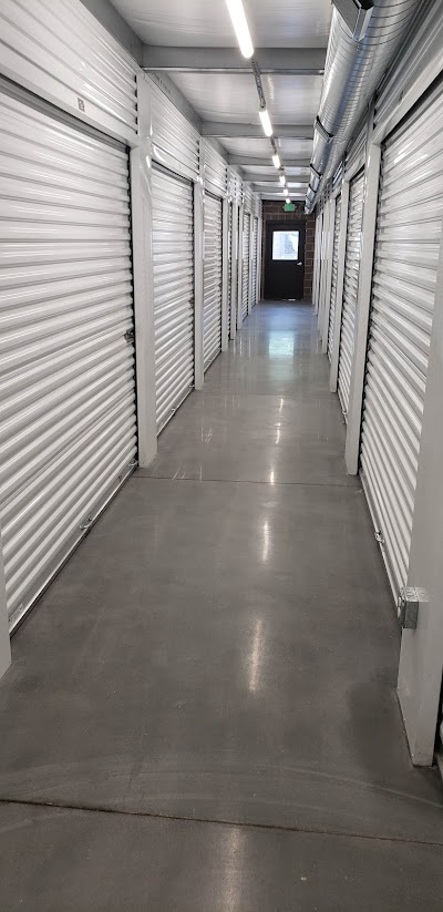 Extra Space Storage