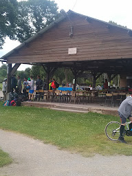 Photo n°6 de Buvette du plan d'eau à Ailly-sur-Noye (Café)