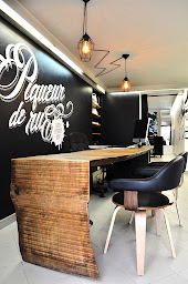 Photo n°1 de Piqueur de rue à Lyon (Salon de tatouage et piercing)