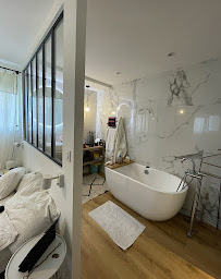 Photo n°6 de DESIGN HOME - Rénovation et Travaux d'intérieur à Paris (Prestataire de réaménagement de cuisine)