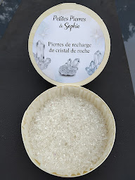 Photo n°6 de petites pierres de sophie à Saint-Léger-de-Linières (Boutique de minéraux)