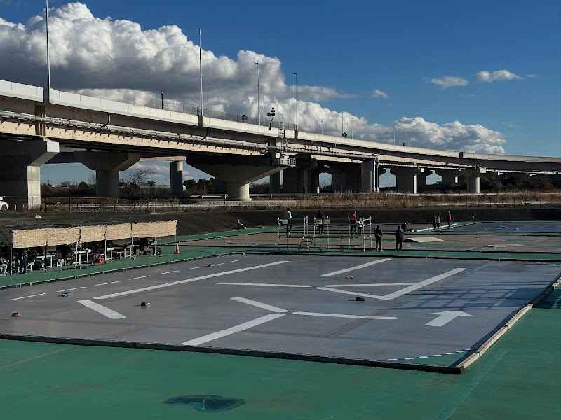 キグナス石油 セルフ八広 SS (SKM)