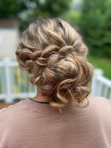 Hair by Em Williams - Thumbnail