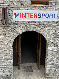 Photo n°8 de INTERSPORT LES COCHES - Le Trompe l'Oeil (Le Petit Randonneur) à La Plagne Tarentaise (Magasin d'articles de sports)