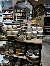 Photo n°25 de Maisons du Monde à Aubière (Magasin de canapés)