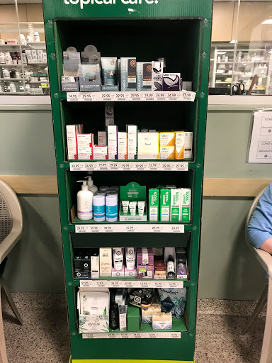 Publix Liquors at 18Biscayne Shopping Center - Thumbnail