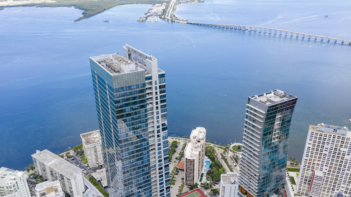 DMG REALTY - Visual