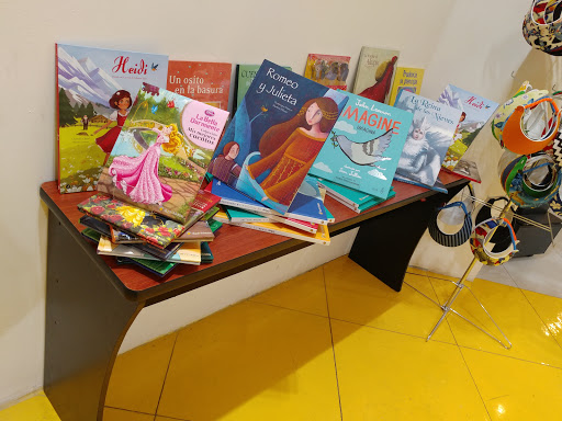 La Ceiba library Gallery - Mexico