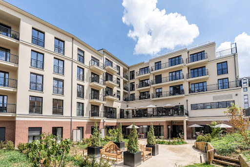 Photo de Ehpad Korian Castel Voltaire à Châtillon (69380)