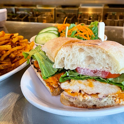 Fire on the Mountain Buffalo Wings | Burnside by null