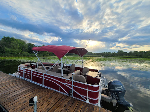 Pontoons on Bald Eagle - Thumbnail