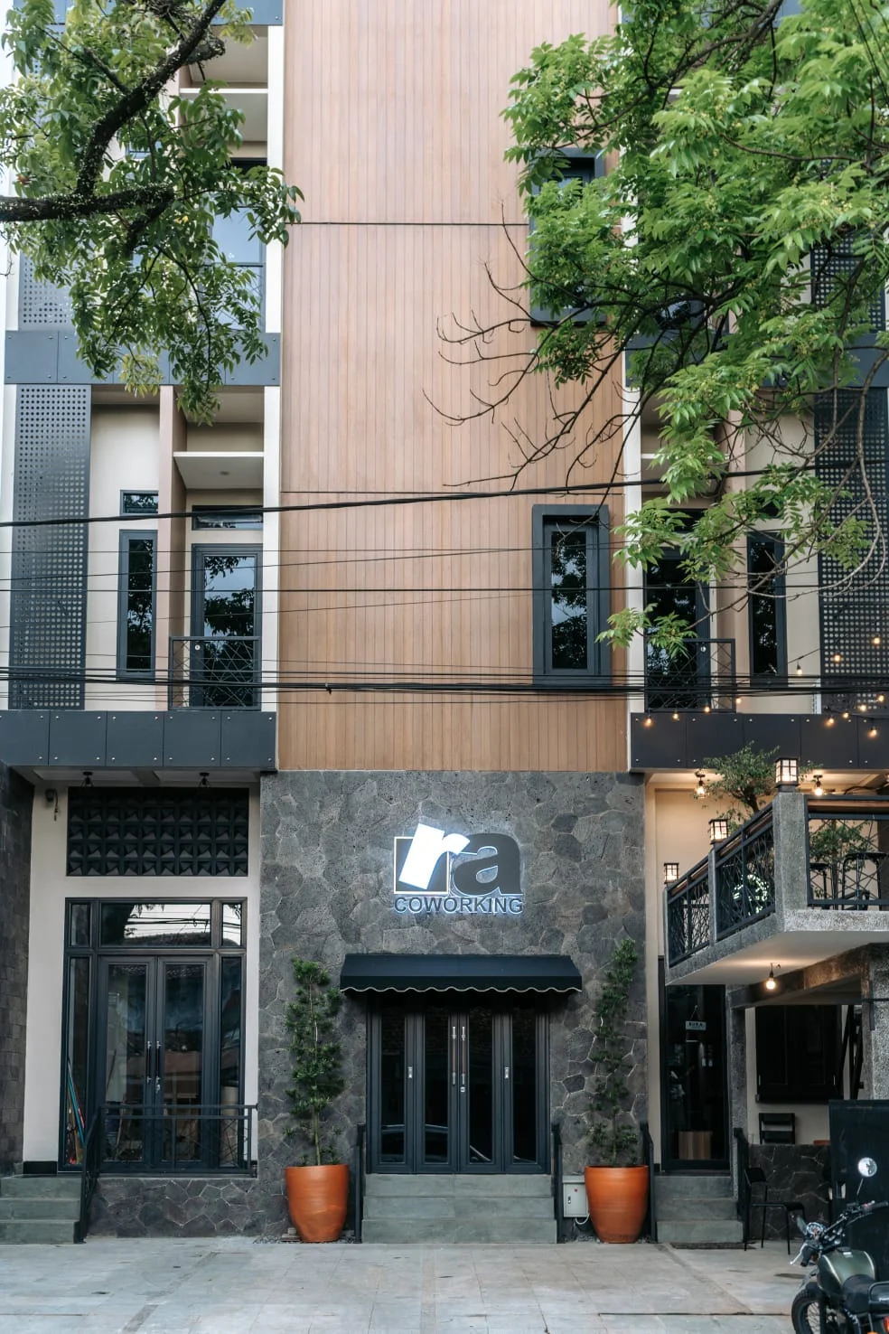 Hotel Urbanview Elephant Eleven Resident