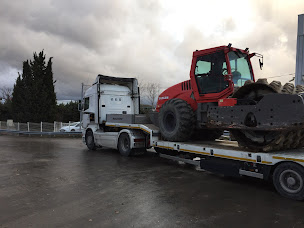 Photo n°4 de Loxam TP Marseille à Vitrolles (Agence de location de matériel)