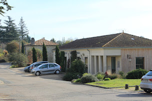 Photo n°3 de Foyer Laïque Rural de Saint Michel de Montaigne à Saint-Michel-de-Montaigne (Centre de loisirs)
