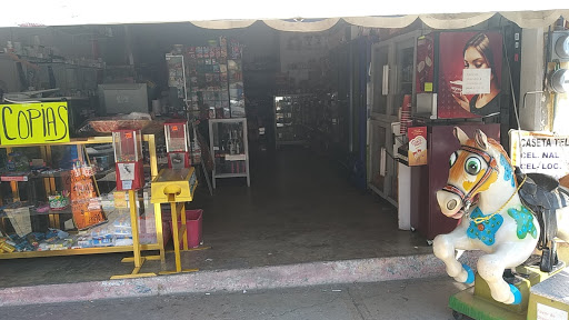 Farmacia y Papelería Kikidtos
