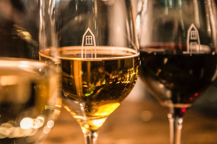 Crêperie & Logi by null