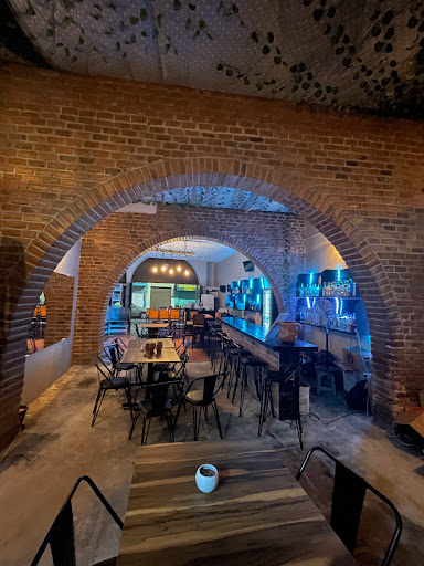 Los Arcos bar tequila - Thumbnail
