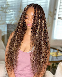 Photo n°28 de Nora Hair Nails à Bordeaux (Salon de manucure)