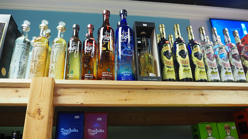 Trinity Liquors - Visual