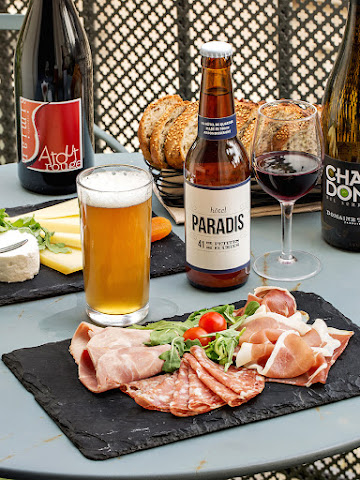 Hotel Paradis Paris by null