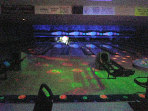 Gutterz Fun Center - Visual
