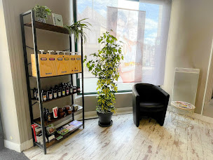 Photo n°2 de Côté Salon - Coiffure mixte à Les Herbiers (Salon de coiffure)