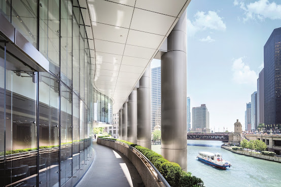 Trump International Hotel & Tower® Chicago by null