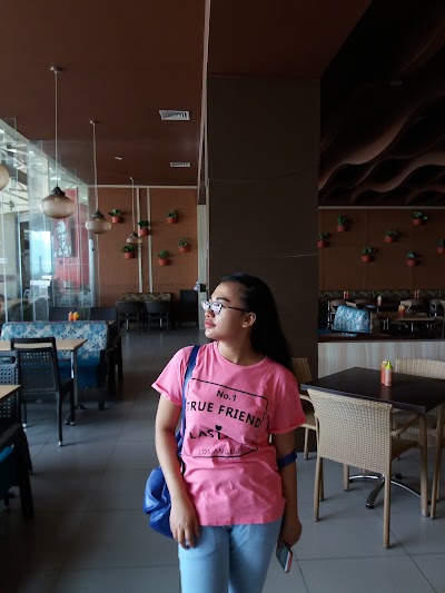 Photos of Solaria Palu Grand Mall