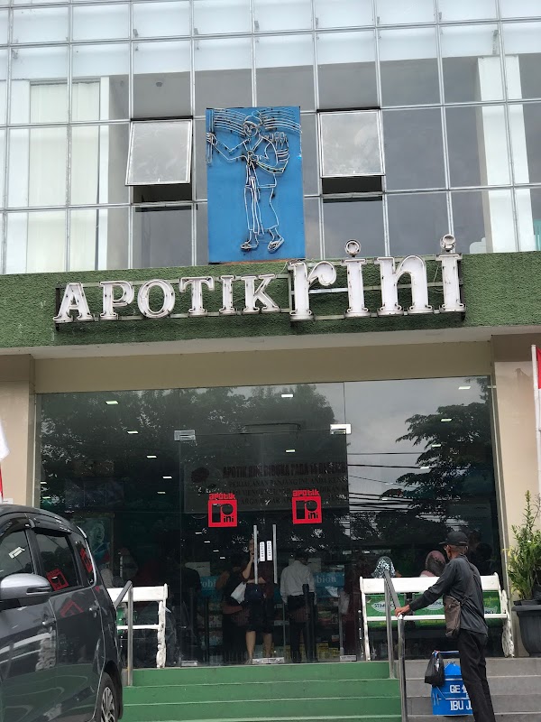 Apotik Rini
