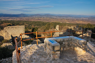 Photo n°4 de Association Château d'Allegre à Allègre-les-Fumades (Site historique)