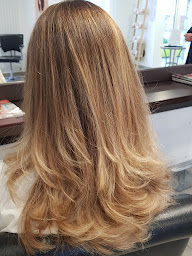 Photo n°5 de Coiffure Le Studio à Trégunc (Salon de coiffure)