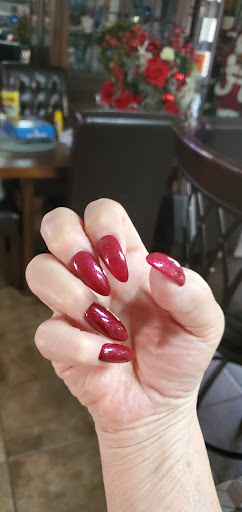 F M Nails - Visual
