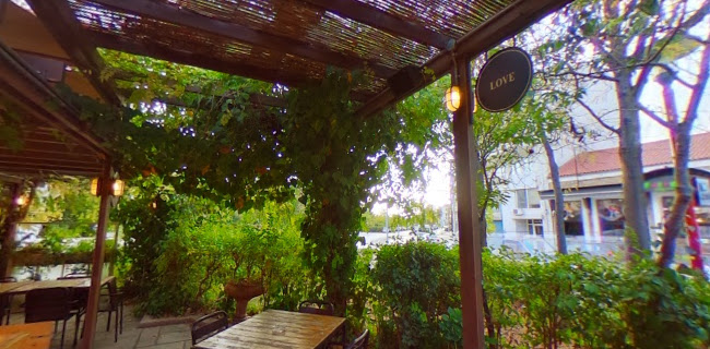Κεντρικόν Καλαμάτα Εστιατόριο - Μεζεδοπωλείο - Εστιατόριο
