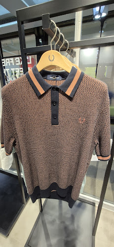 FRED PERRY Cardiff - Cardiff