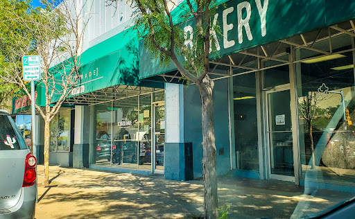Scratch Made Bakery - Visual